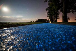 Świecąca ścieżka rowerowa. Źródło: TPA sp. z o.o.