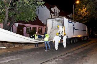 Płock: Na potrzeby renowacji kolektora ściekowego „F” na długości 3,8 km, oprócz wykładziny CIPP (rękaw o strukturze filcowej nasączony żywicą poliestrową utwardzany gorącą wodą), zastosowano chemię budowlaną oraz rury GRP. Renowacja w Płocku była największym kontraktem (jego wartość to około 16 mln zł), w którym zastosowane zostały rękawy filcowe. 