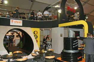 Wystawa maszyn i urządzeń w trakcie bydgoskich targów WOD-KAN 2011. Fot. www.inzynieria.com