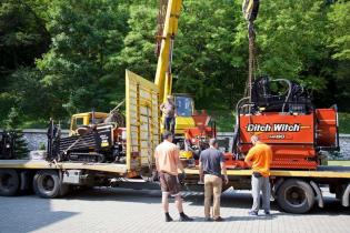 Rozkładanie wystawy / fot. Quality Studio dla www.inzynieria.com