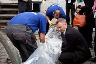 Pokaz na żywo - proces instalacji wykładziny CIPP firmy Brandenburger utwardzanej promieniami UV - Artur Bakaj, Grzegorz Owczarek, PPHU 