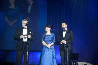 Prof. dr hab. inż. Wojciech Radomski,  Grażyna Czopek - Przewodnicząca Małopolskiego Oddziału ZMRP, Tomasz Szuba - Wiceprzewodniczący Małopolskiego Oddziału ZMRP. Fot. www.inzynieria.com