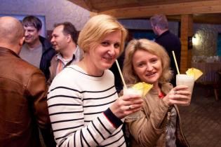 Kolacja grillowa, w trakcie której odbył się pokaz barmański ufundowany przez firmę Herrenknecht AG / fot. Quality Studio dla www.inzynieria.com