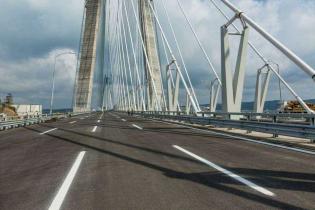 Budowa mostu nad cieśniną Bosfor. Fot. 3kopru.com