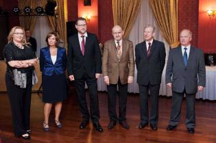 Uroczysta gala rozdania nagród TYTAN 2013. Komisja w składzie. Od lewej: Monika Socha-Kośmider - Wydawnictwo INŻYNIERIA sp. z o.o., prof. dr hab. inż. Anna Siemińska-Lewandowska - Politechnika Warszawska, dr hab. inż. Marek Cała, profesor nadzw., Akademia