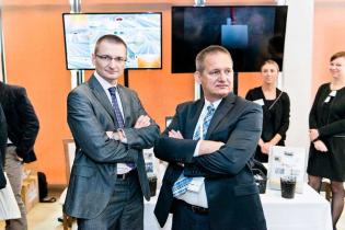 Stoiska firmowe podczas I Konferencji Budownictwo Podziemne 2015 / Dyskusje kuluarowe / fot. Quality Studio dla www.inzynieria.com