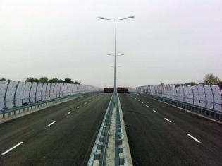 Próby obciążeniowe w dniu 23.10.2011 r., fot. www.inzynieria.com