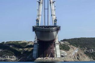 Budowa mostu nad cieśniną Bosfor. Fot. 3kopru.com