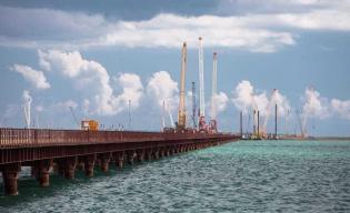 Most drogowo-kolejowy ma połączyć Półwysep Krymski z rosyjskim Półwyspem Tamańskim Źródło: Centrum Informacyjne 