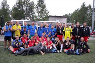 Spartakiada 2012 - zawody w piłce nożnej - zwycięskie drużyny / fot. z archiwum Katowickich Wodociągów S.A.