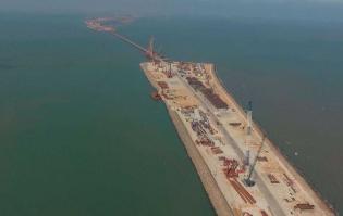 Most drogowo-kolejowy ma połączyć Półwysep Krymski z rosyjskim Półwyspem Tamańskim Źródło: Centrum Informacyjne 