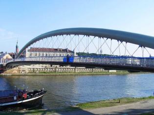 Budowa kładki - stan na 13.08.2010; fot.: inzynieria.com