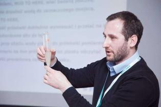 Pomiary płuczek wiertniczych / fot. Quality Studio dla www.inzynieria.com