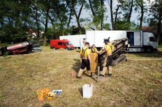 ZRB Janicki - instalacja rurociągu przez urządzenie Vermeer Navigator / fot. inzynieria.com