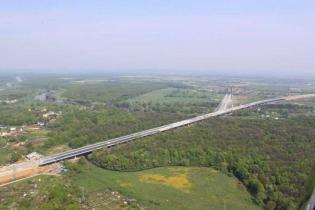 Most przez rzekę Odrę wraz z estakadami dojazdowymi. Fot. W. Kluczewski; archiwum GDDKiA O/Wrocław