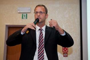 Kanały wielkośrednicowe: budowa, eksploatacja i utrzymanie - doświadczenia na podstawie badań i testów - PD Dr.-Ing. Bert Bosseler, IKT - Institut für Unterirdische Infrastruktur. Fot. Quality Studio dla www.inzynieria.com