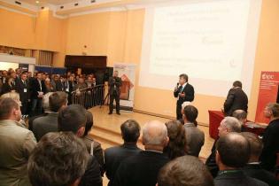 Prezentacja książki: Chemia cementu i betonu - Wiesław Kurdowski. Fot. inzynieria.com