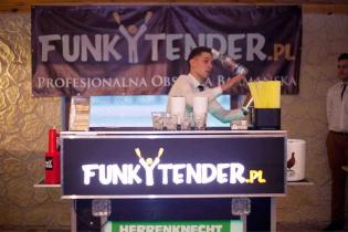 Kolacja grillowa, w trakcie której odbył się pokaz barmański ufundowany przez firmę Herrenknecht AG / fot. Quality Studio dla www.inzynieria.com