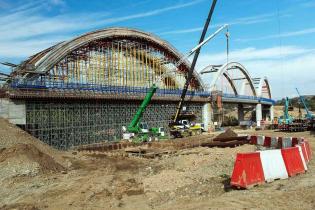 Most kolejowy w Dąbrówce. Fot. z archiwum Skanska S.A.