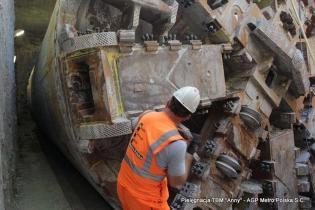 Przegląd techniczny obu tarcz TBM. Fot.  z archiwum AGP Metro Polska / stan na 06.09.2012 r.