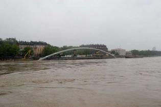 Kładka podczas powodzi - 18.05.2010; fot.: inzynieria.com