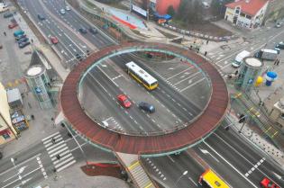 Pierścieniowa kładka dla pieszych w Rzeszowie. Fot. z archiwum Skanska S.A.