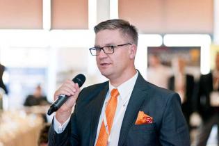 Dyskusja podczas panelu. Paweł Kośmider - Redaktor Naczelny kwartalnika 