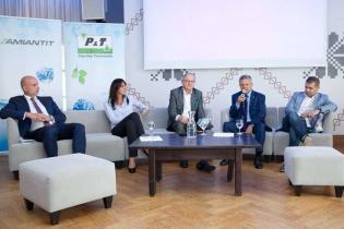 Marek Borkowski - Prezes Aquanet S.A., Izabella Laskowska - PRC, Andrzej Malinowski – Dąbrowskie Wodociągi, Ryszard Langer - Prezes MPWiK Kraków S.A., Dariusz Kryszk / fot. Quality Studio dla www