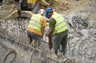 Budowa stacji Rondo Daszyńskiego - stan na 25.08.2011 r. / fot. inzynieria.com