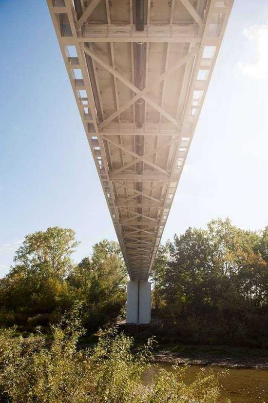 Zdjęcie Kładka nad wejściem do Portu Żerańskiego. Źródło: ZDM
