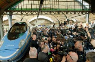 Pendolino na wrocławskim dworcu. PKP Intercity S.A.