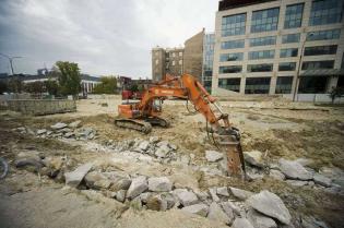 Budowa stacji Rondo Daszyńskiego, z której zacznie pracę pierwsza maszyna TBM - stan na 25.08.2011 r. / fot. inzynieria.com