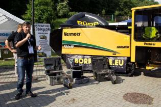 Pokaz firmy BH RUDA Trading International podczas warsztatów / fot. Quality Studio dla www.inzynieria.com