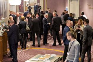 Rozmowy kuluarowe / fot. Quality Studio dla www.inzynieria.com