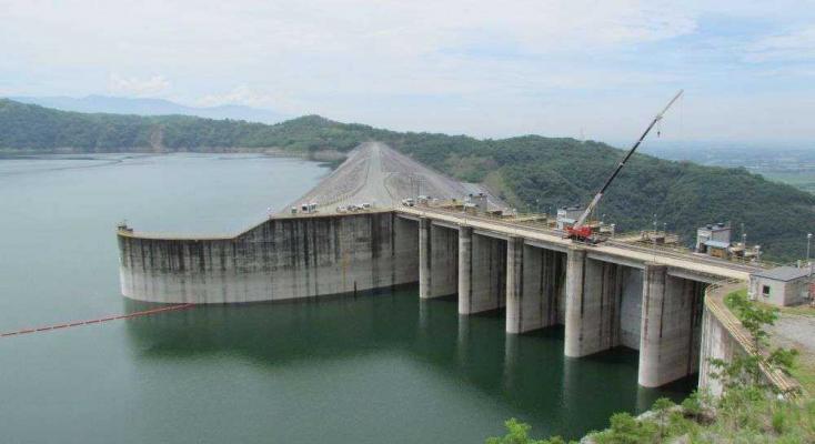 Zdjęcie Zapora San Roque to największa zapora na Filipinach. Jej wysokość wynosi 200 m. Fot. sanroquepower.ph
