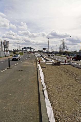 Budowa linii szybkiego tramwaju przy ul. Kotlarskiej. Stan na 30 marca 2010