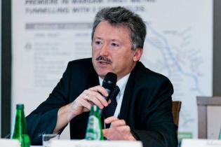 Panel dyskusyjny: Zagrożenia występujące podczas drążenia tuneli i metody ich zwalczania - Robert Kozłowski, Przedsiębiorstwo Budowy Kopalń PeBeKa Spółka Akcyjna / fot. Quality Studio dla www.inz