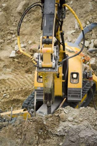 Budowa stacji Rondo Daszyńskiego - stan na 25.08.2011 r. / fot. inzynieria.com