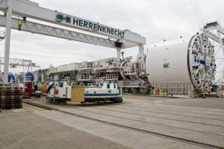 Maszyna TBM dla projektu Lee Tunnel w Londynie. Fot. www.inzynieria.com