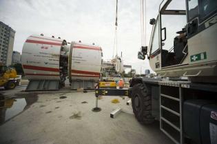 Montaż urządzenia TBM na stacji Rondo Daszyńskiego  / fot. inzynieria.com