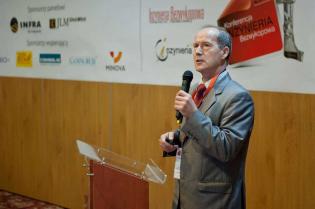 Badania awaryjności jako podstawa wstępnej oceny stanu technicznego sieci wodociągowych - prof. dr hab. inż. Marian Kwietniewski, Politechnika Warszawska. Fot. Quality Studio dla www.inzynieria.com