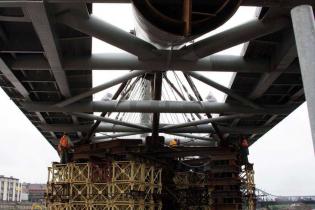 Przekładanie kładki nad Wisłą -  20.06.2010; fot.: INTOP Tarnobrzeg