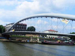 Budowa kładki - stan na 26.06.2010; fot.: inzynieria.com