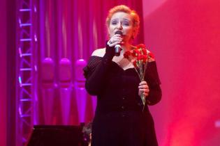 Lidia Jazgar - prowadząca Galę Pontifex Cracoviensis 2011. Fot. www.inzynieria.com