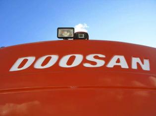 Kamera cofania w koparce kołowej Doosan DX160 W