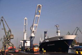 Rozładunek części TBM dla gdańskiego tunelu / Fot. z archiwum GIK sp. z o.o.