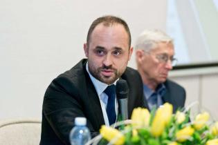 Od lewej: Andrzej Kruczek - PILETEST sp. z o.o., dr inż. Bolesław Kłosiński, Instytut Badawczy Dróg i Mostów / fot. Quality Studio dla www.inzynieria.com