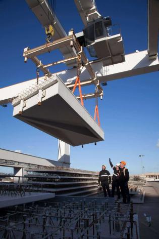 Plac budowy stacji Custom House. Fot. Crossrail