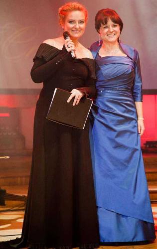 Lidia Jazgar - prowadząca Galę Pontifex Cracoviensis 2011, Grażyna Czopek, Przewodnicząca Małopolskiego Oddziału ZMRP.  Fot. www.inzynieria.com