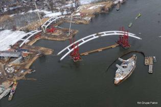 Transport łuku mostu toruńskiego  z 